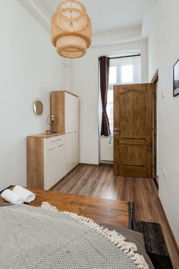 Central Kira Apartment Budapesta Exterior foto